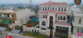 Shaheen Palace
